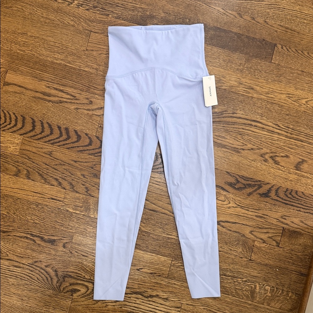 SPANX Booty Boost 7/8 Hydrangea Leggings